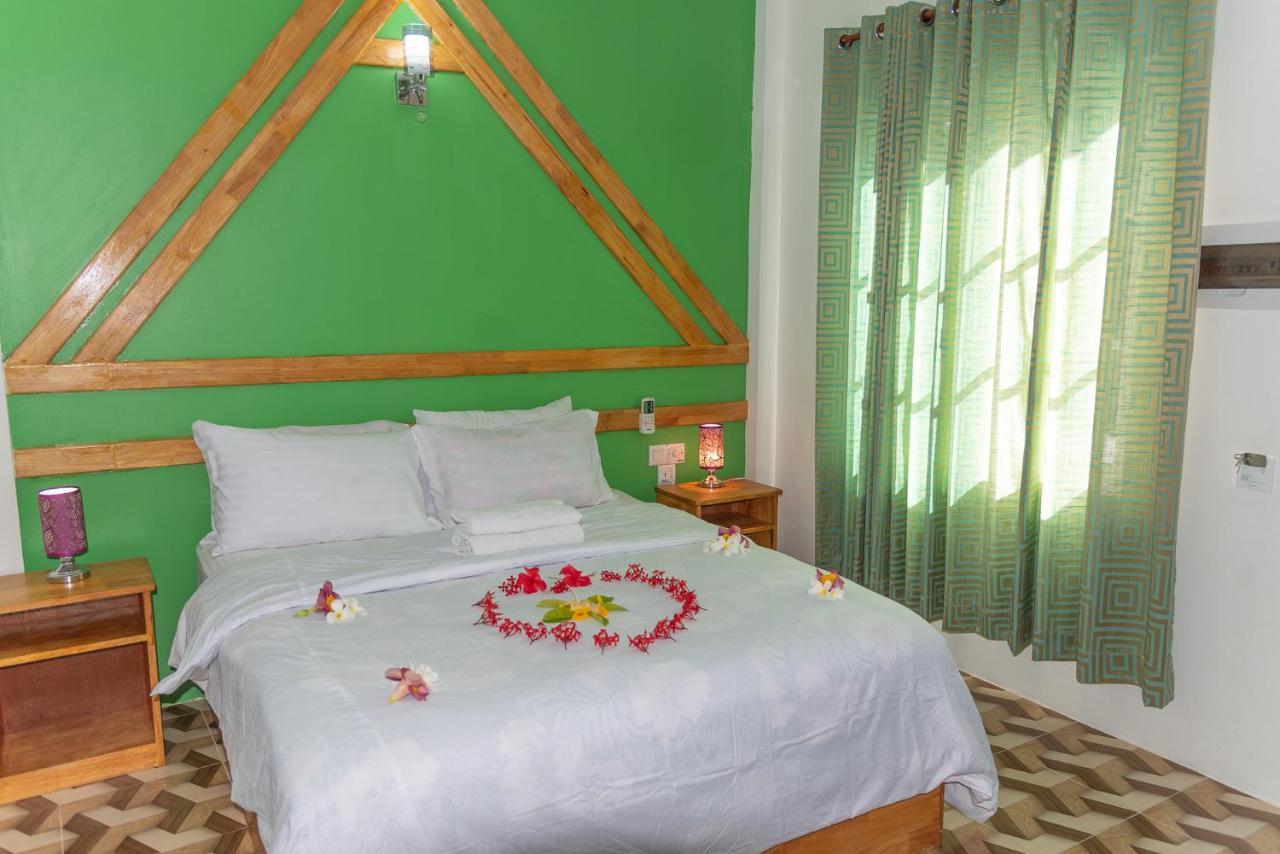 Chao Guest House Maafushi Extérieur photo