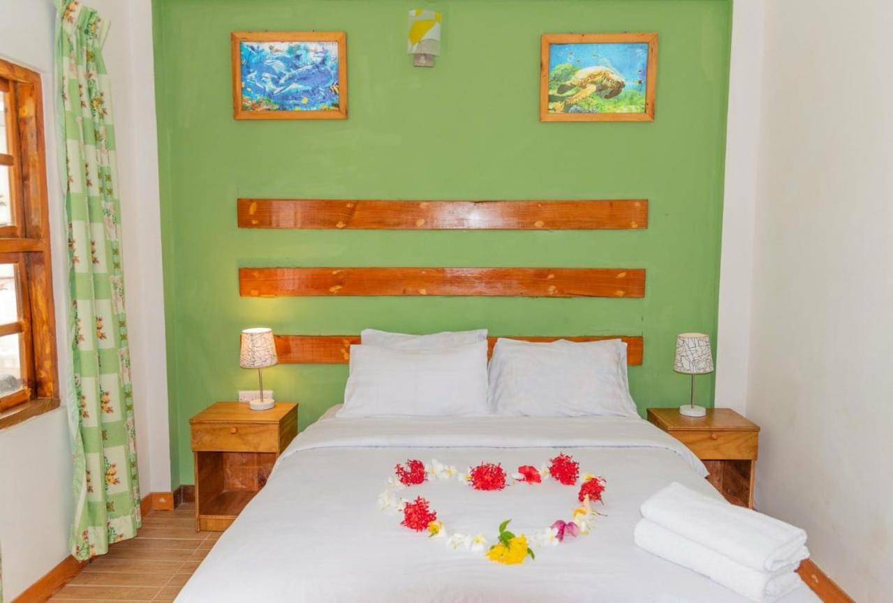 Chao Guest House Maafushi Extérieur photo